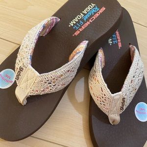 SKECHERS Asana Sandal NEW SIZE 7